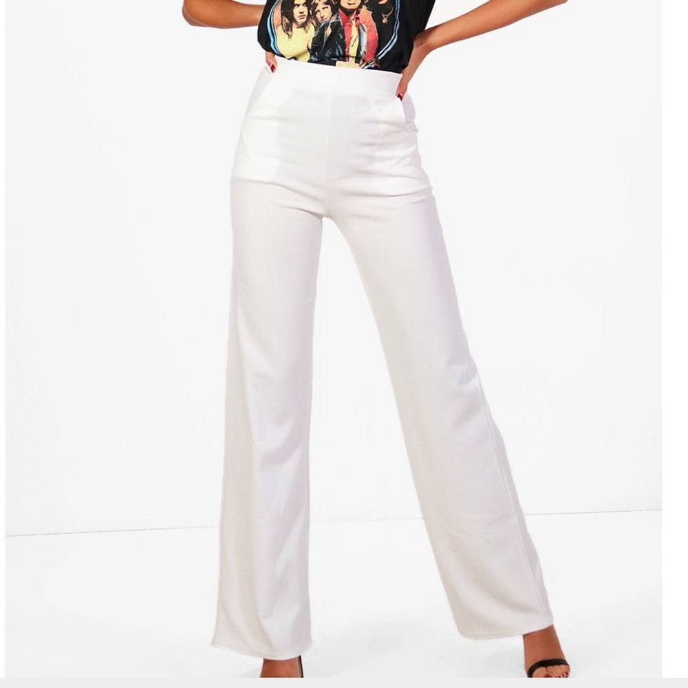 BOOHOO high wasted white pants.